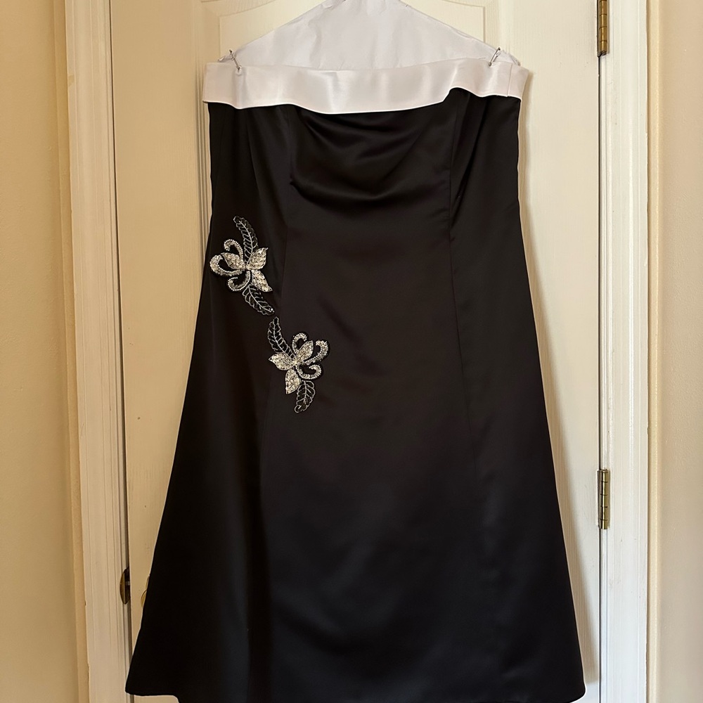 Wendye Chaitin Black and White Strapless Dress